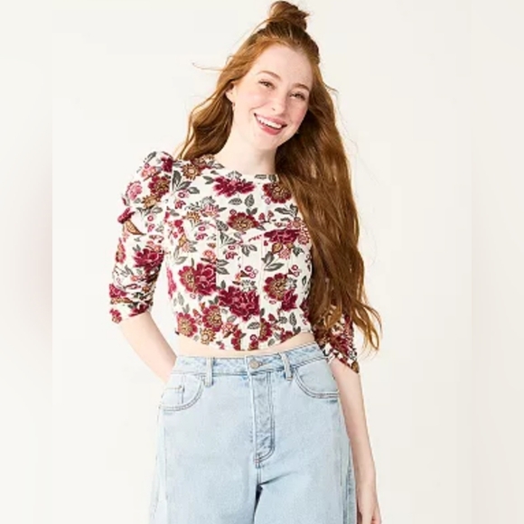 Floral top - Picture 1 of 7